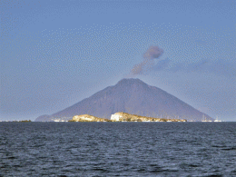 Download Amazing Volcanoes Screensaver